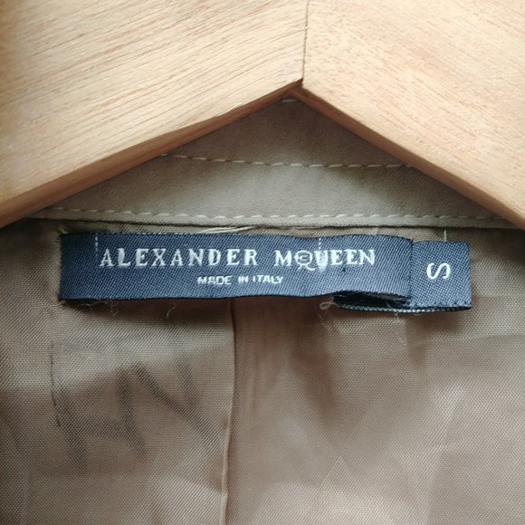 Alexander McQueen Ruffle & Lace Front Trench, XS/S - Picture 5 of 6